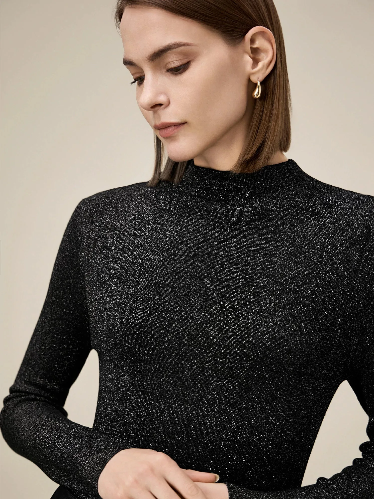 Amoretu Silver Yarn Stand Collar Sweater Top