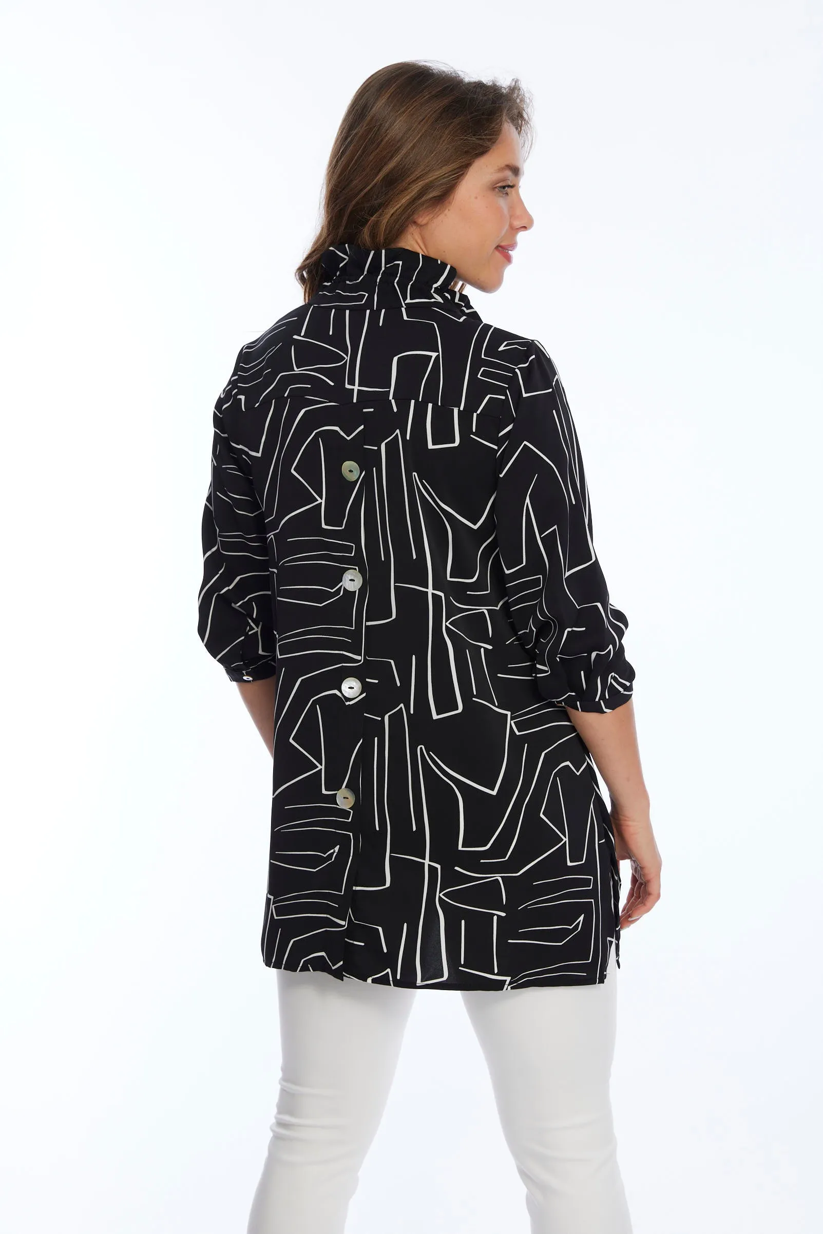 Black & White Wire Collar Tunic Top | Dora LIOR