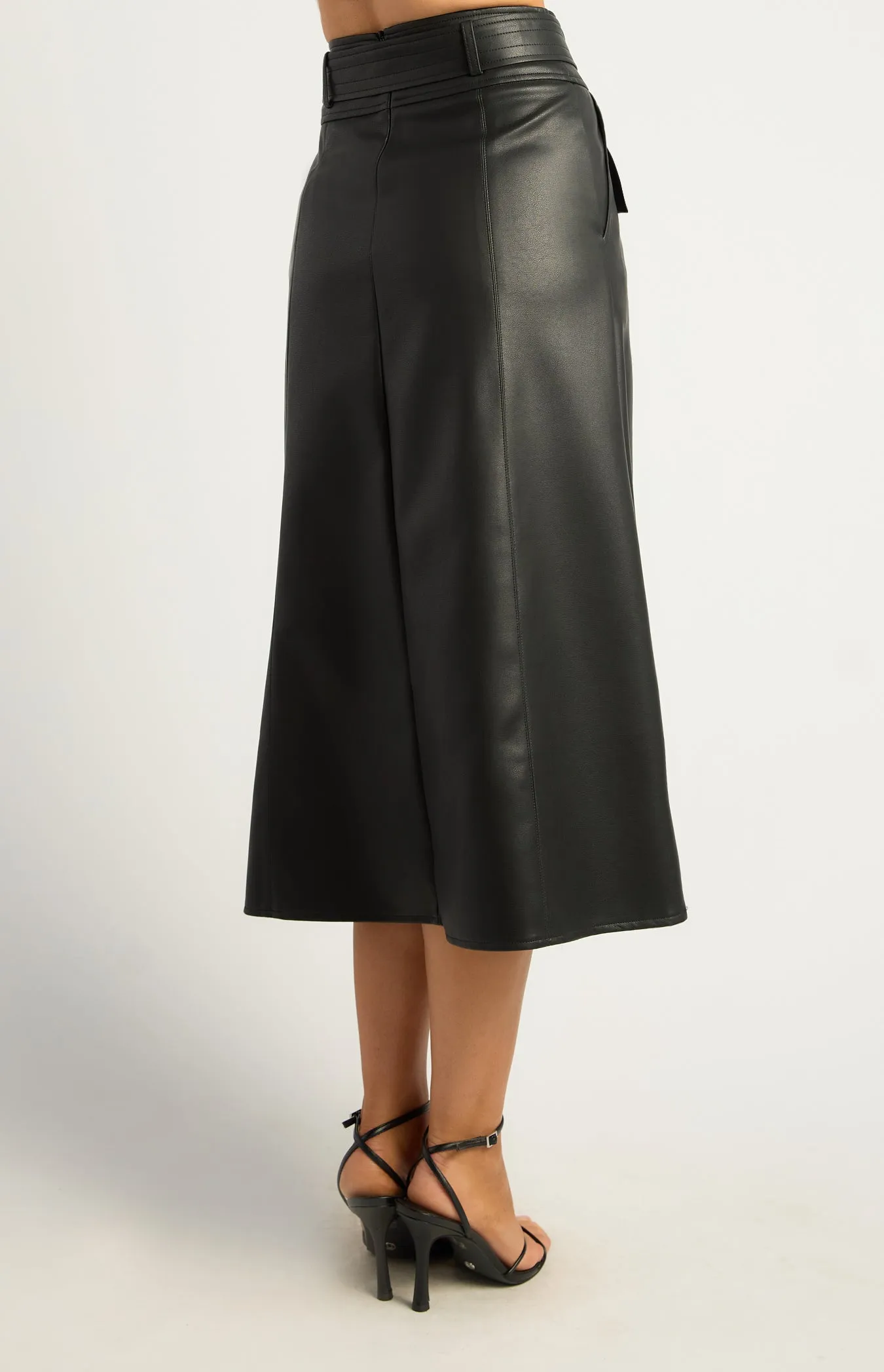 CYNTHIA PU SKIRT - BLACK