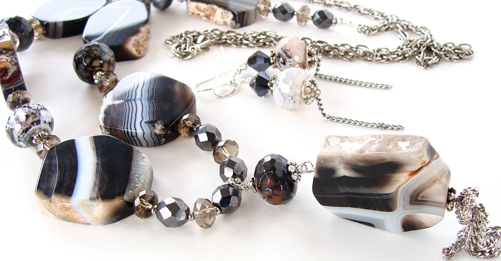 Inez: Agate Slice Pendant Necklace Set