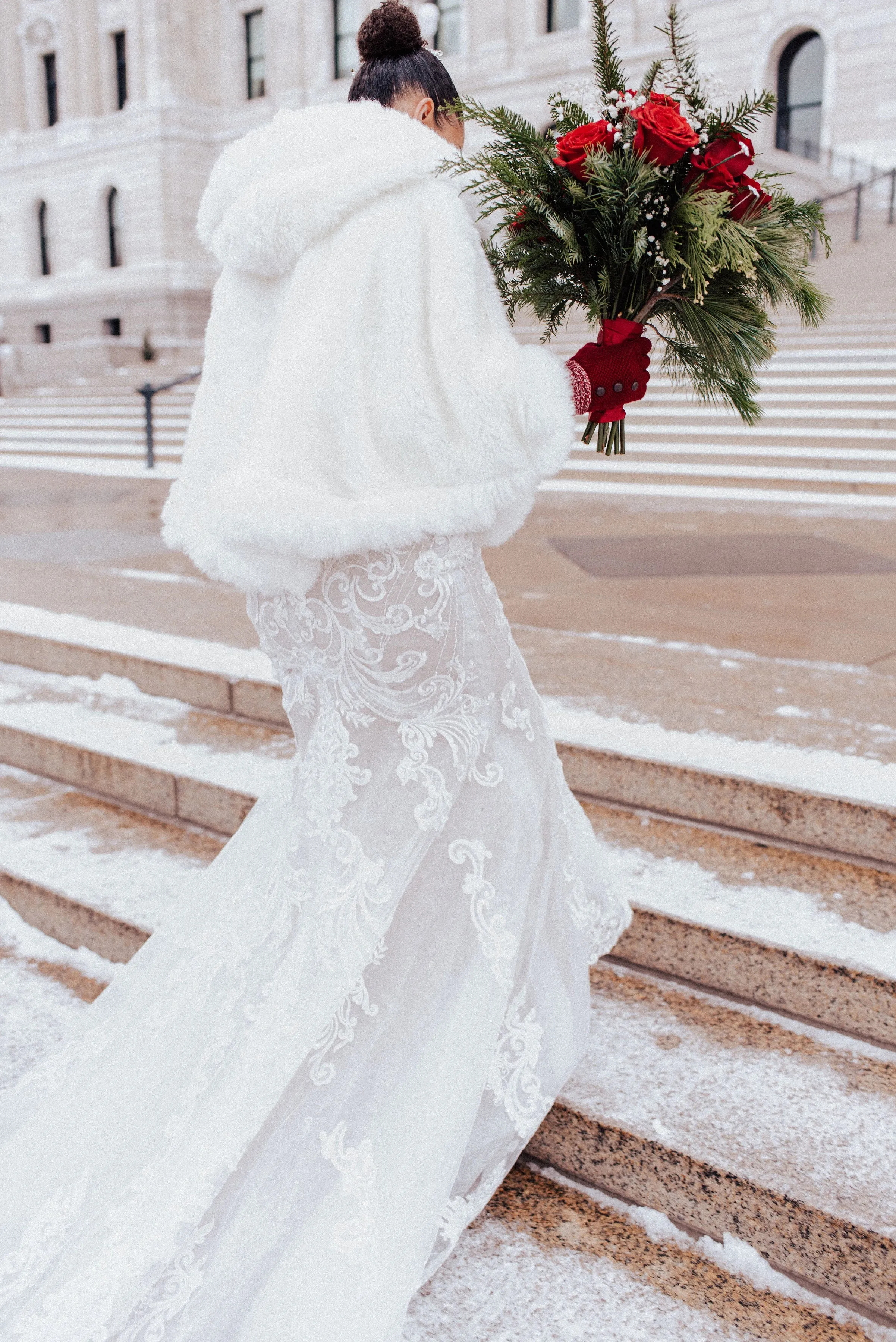 Ivory White Faux Fur Cape (Juliet Wht01)