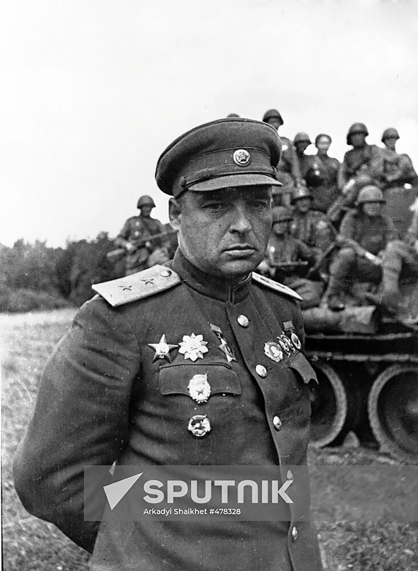 Original Soviet WWII Red Army General Poluboyarov Pavel Pavlovich, Commander of the 4th Guards Tank Corps Uniform - Formerly Part of the A.A.F. Tank Museum